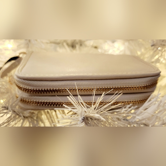 Juicy Couture double zip wallet quilted Velour NWT - Picture 2 of 6